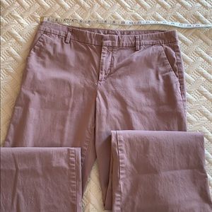 Gap khaki